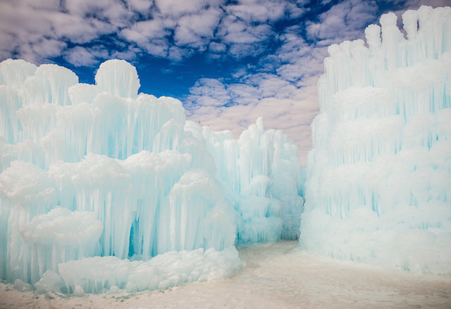 Ice-Castles-by-Sam-Scholes-1