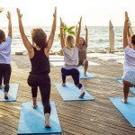 Ne poate ajuta yoga să slăbim?